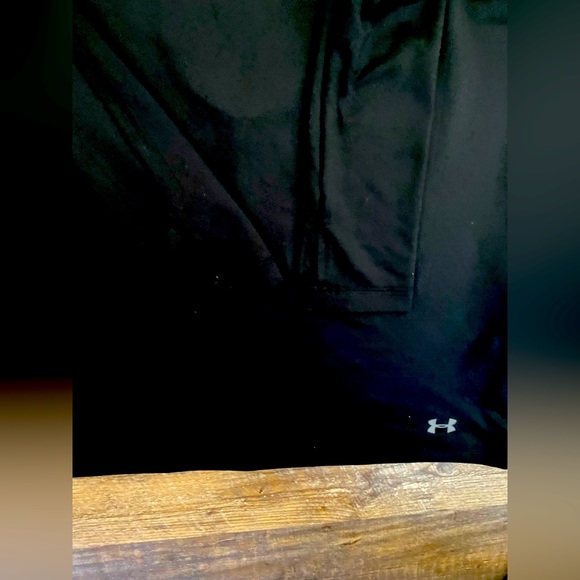 UNDER ARMOUR Black long sleeves - Picture 2 of 6